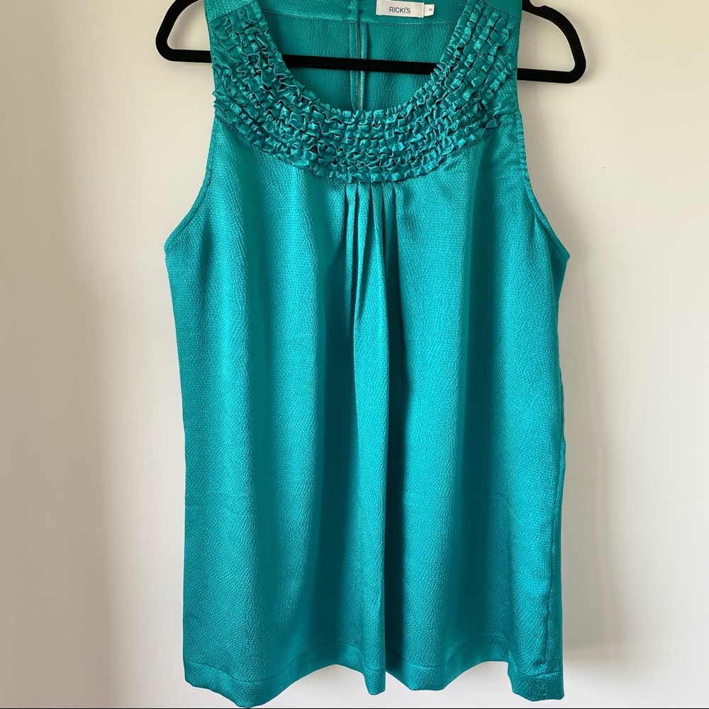 Plus size sleeves blouse in metallic emerald